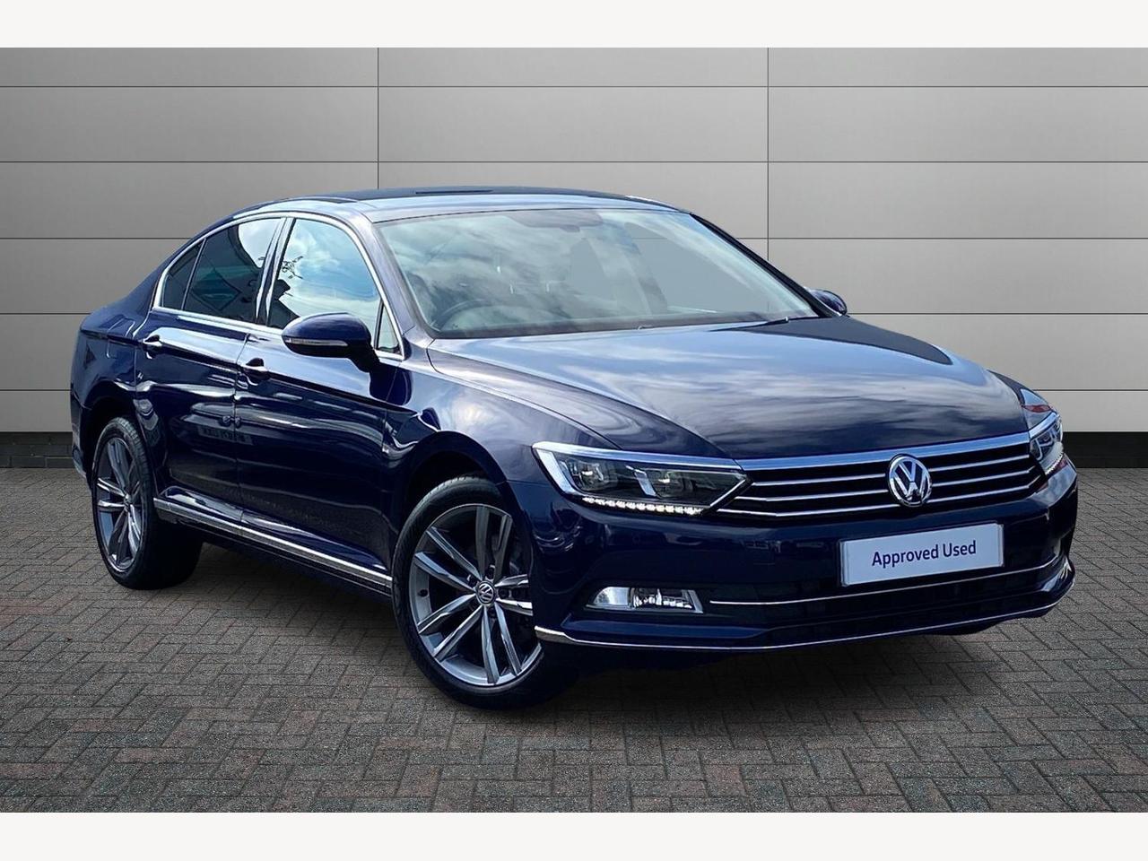 Main listing image - Volkswagen Passat