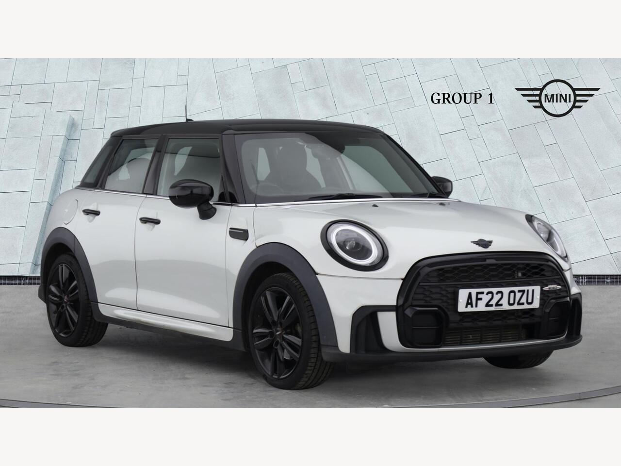 Main listing image - MINI Hatchback 5dr