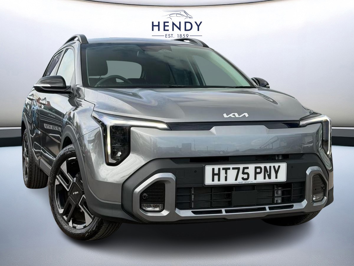 Main listing image - Kia Stonic