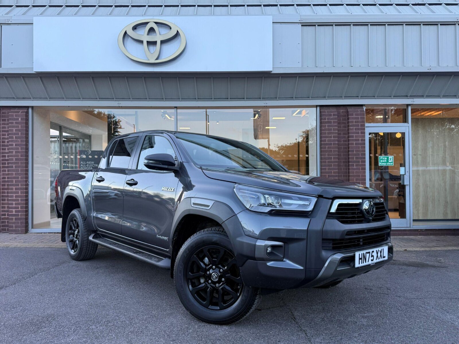 Main listing image - Toyota Hilux