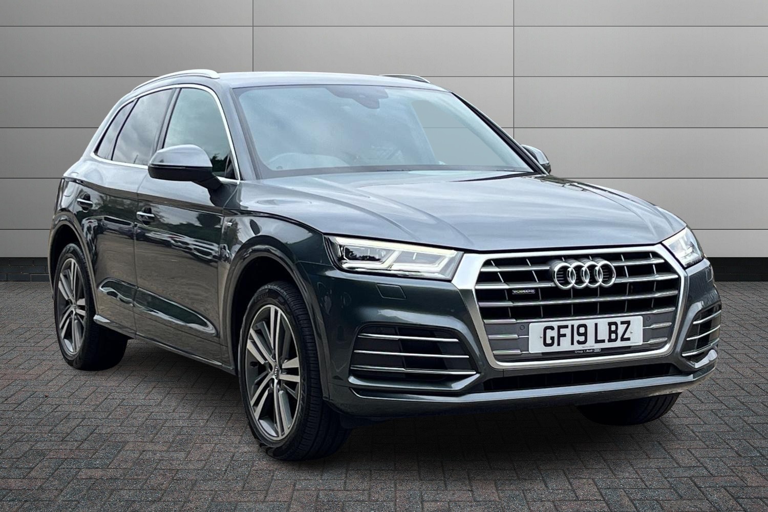 Main listing image - Audi Q5