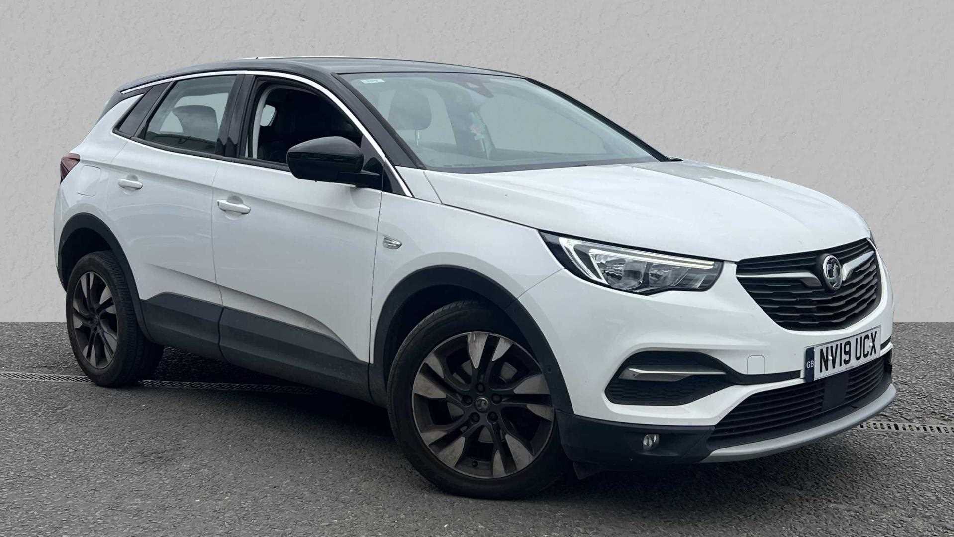 Main listing image - Vauxhall Grandland X