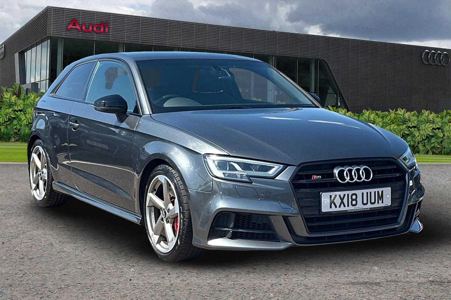 Main listing image - Audi S3