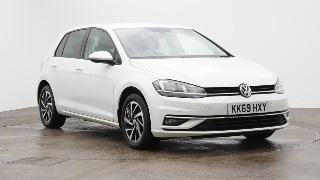 Main listing image - Volkswagen Golf