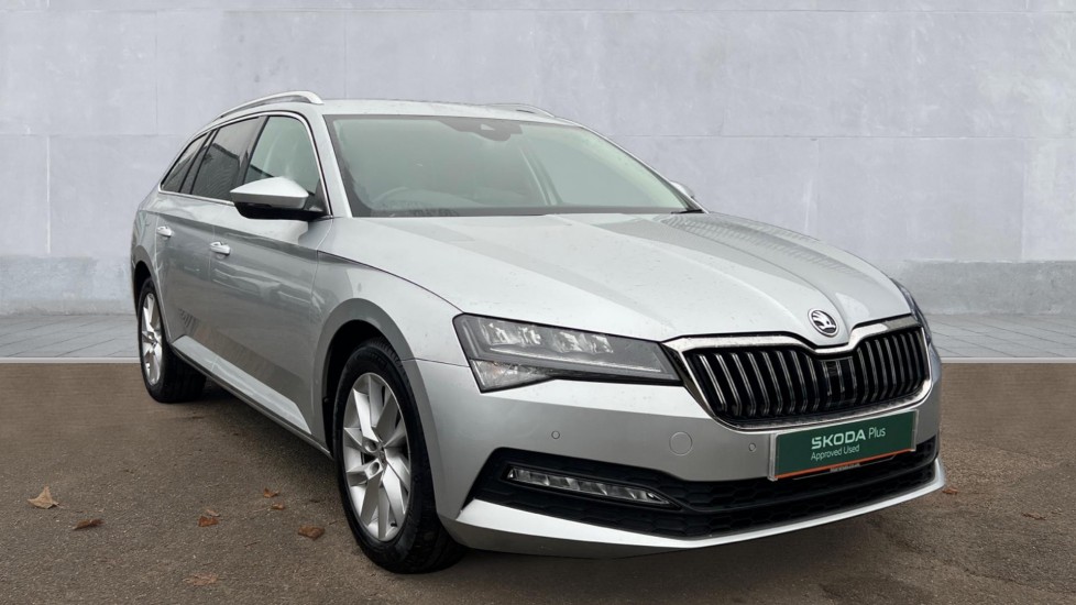 Main listing image - Skoda Superb Estate