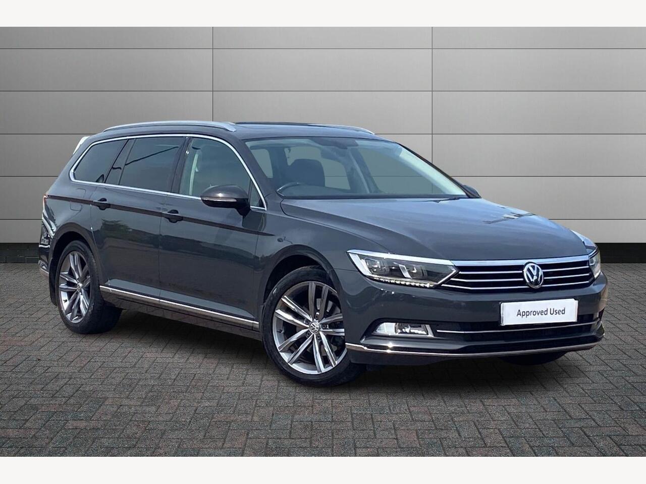 Main listing image - Volkswagen Passat