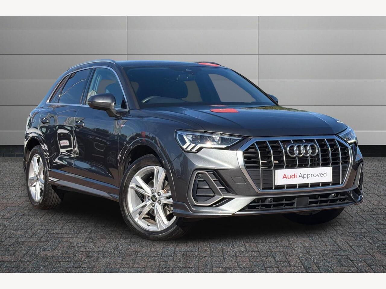 Main listing image - Audi Q3