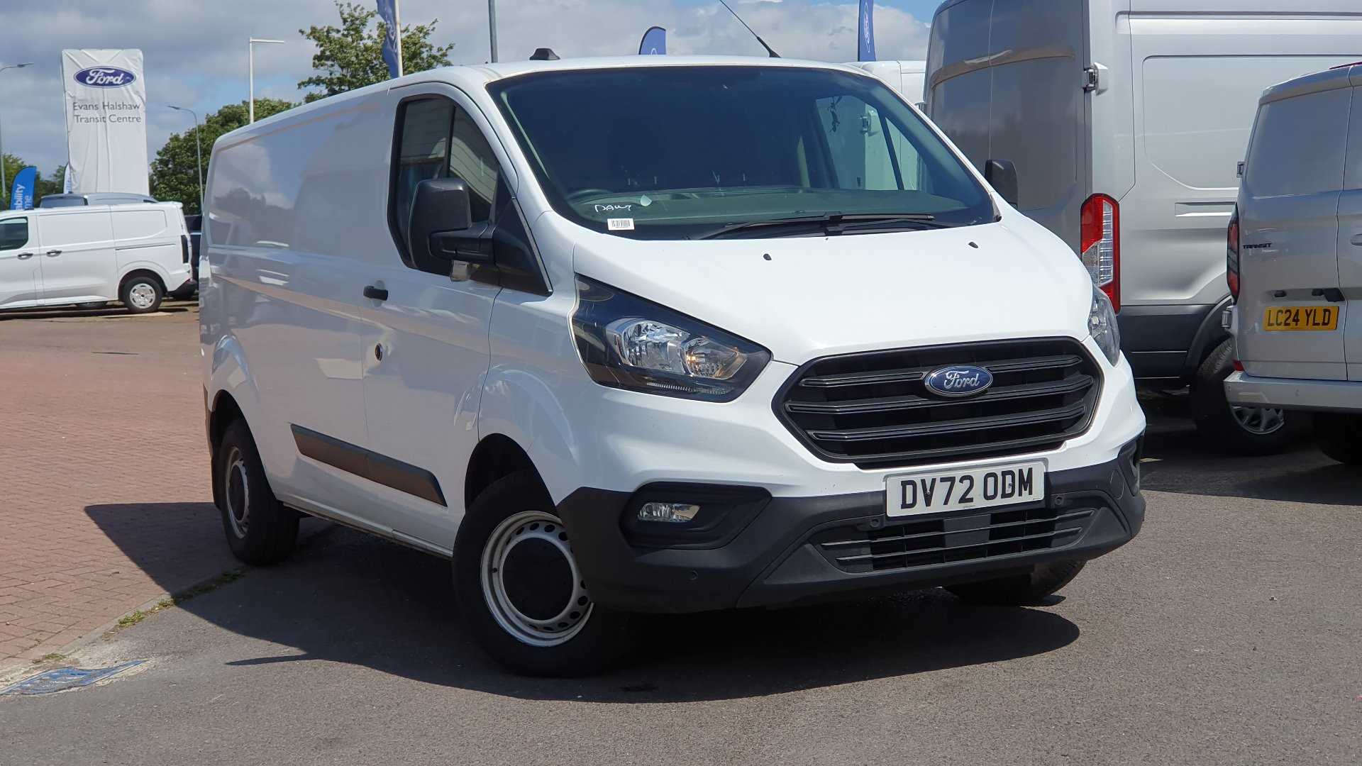 Main listing image - Ford Transit Custom