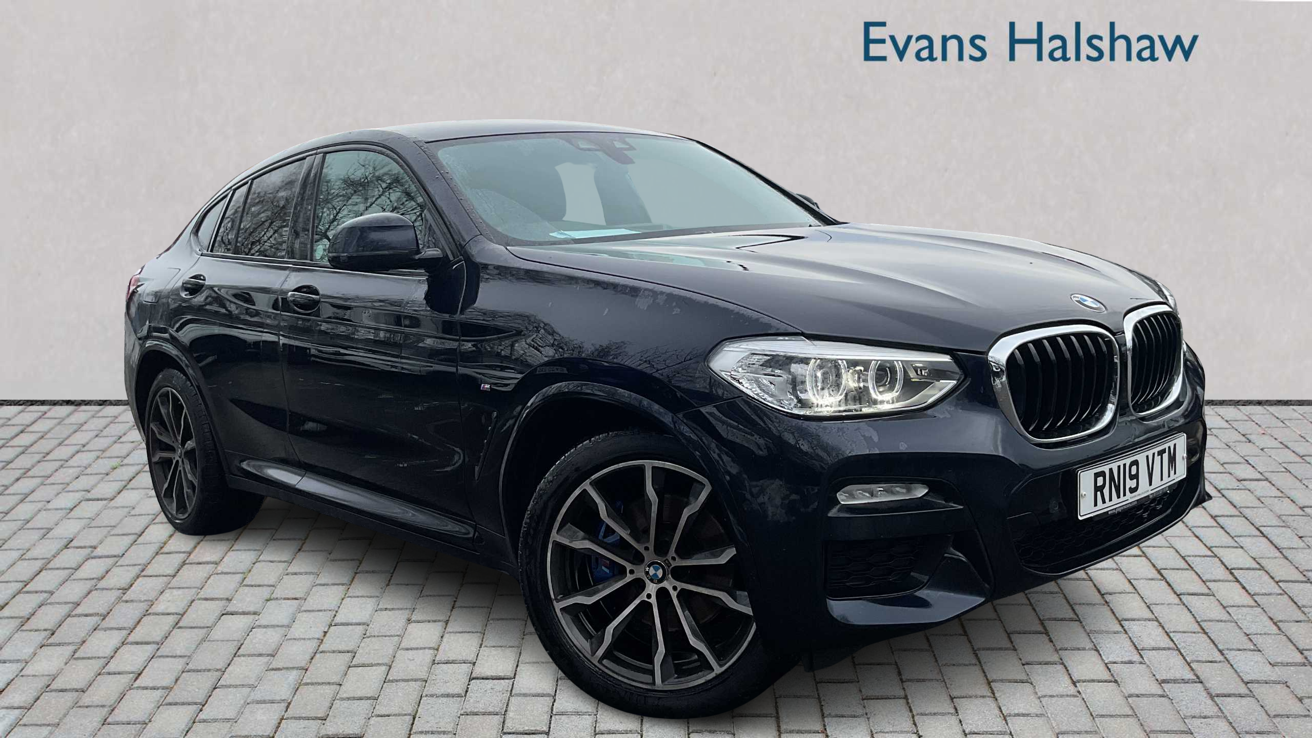 Main listing image - BMW X4