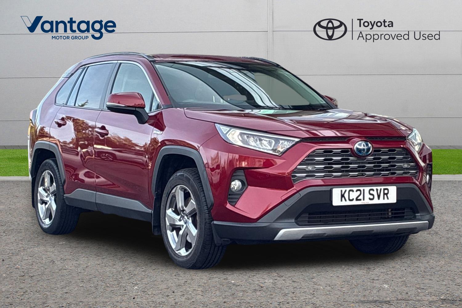 Main listing image - Toyota RAV4