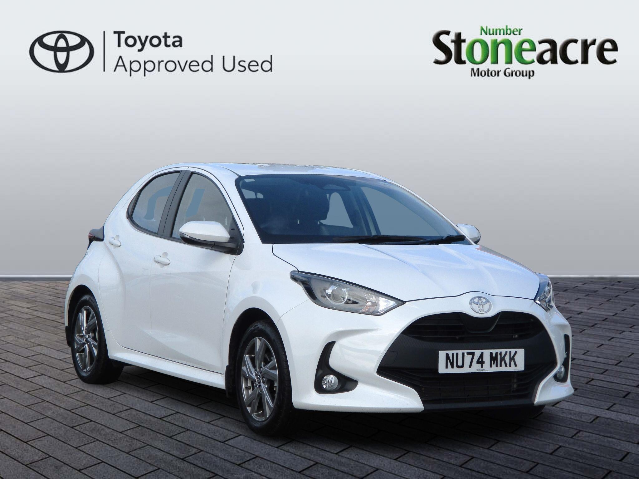 Main listing image - Toyota Yaris