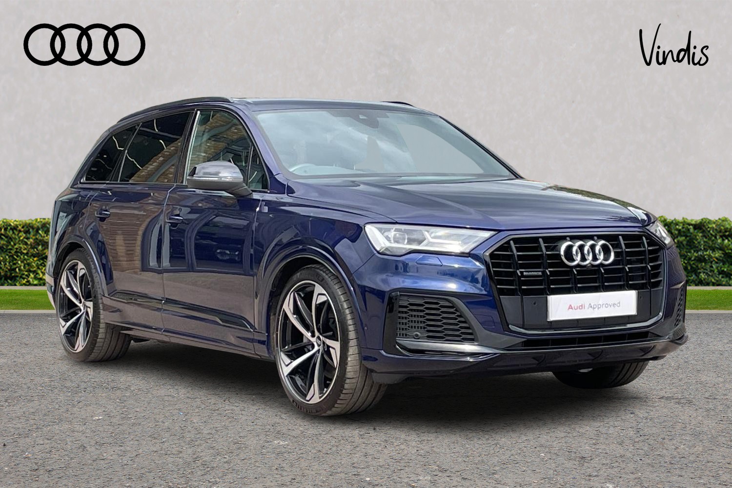 Main listing image - Audi Q7