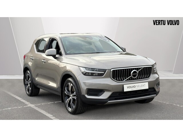 Main listing image - Volvo XC40 Recharge
