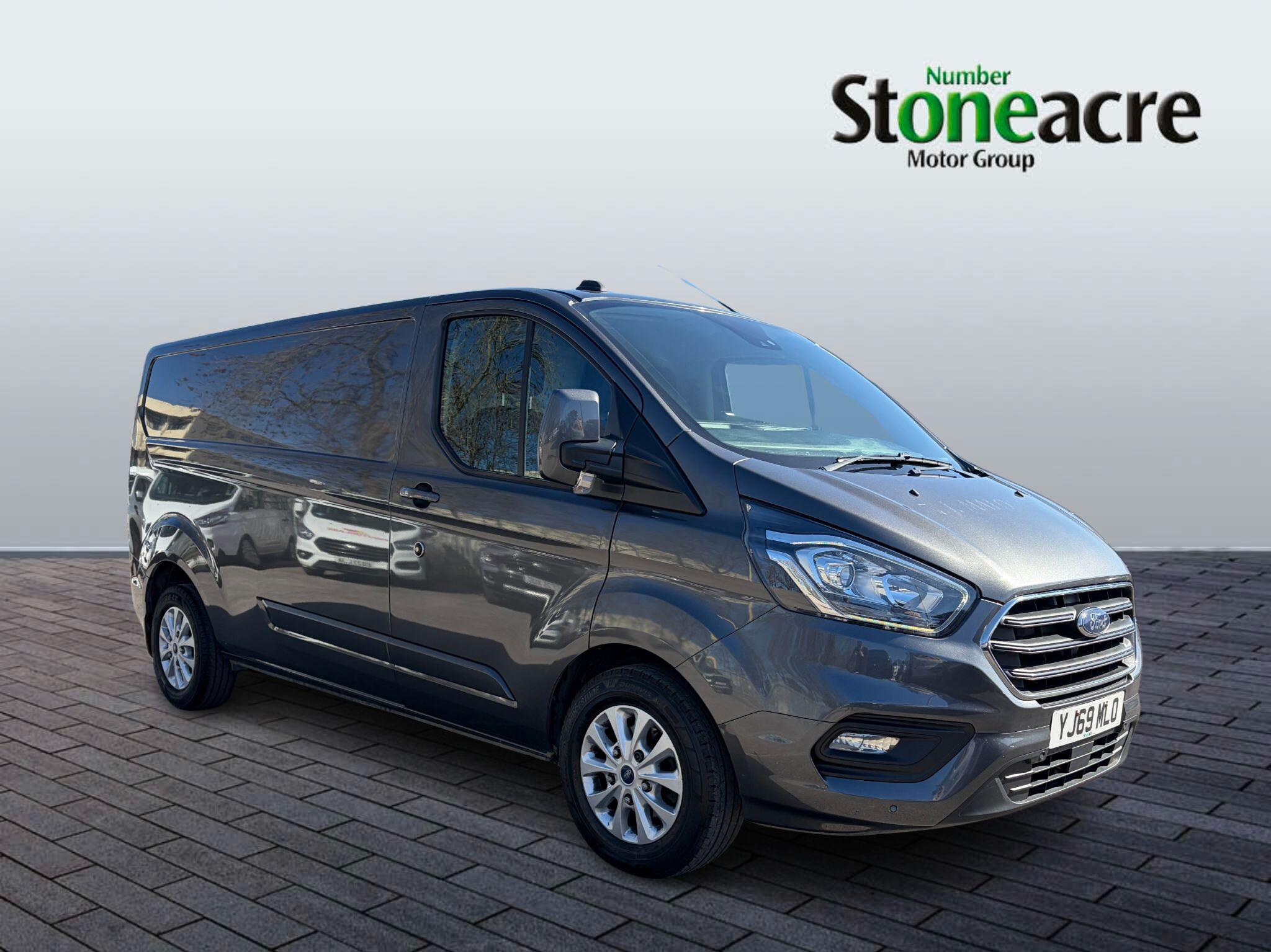 Main listing image - Ford Transit Custom