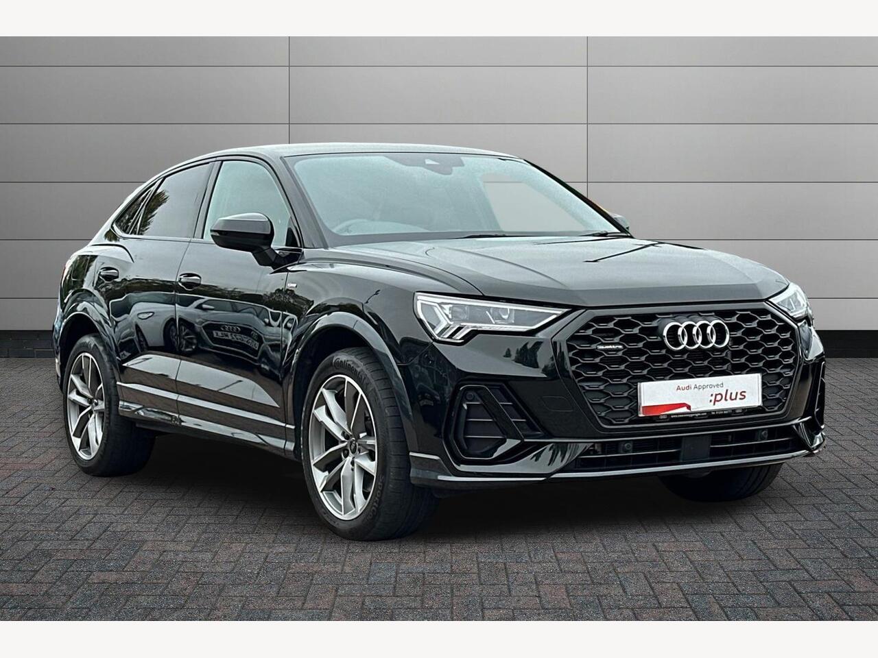 Main listing image - Audi Q3