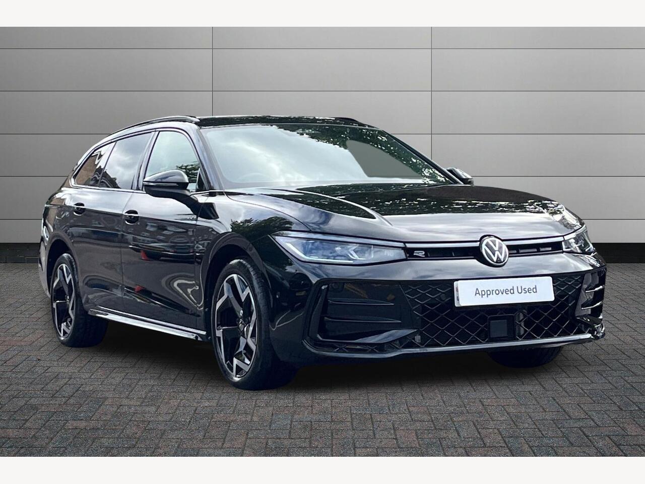 Main listing image - Volkswagen Passat