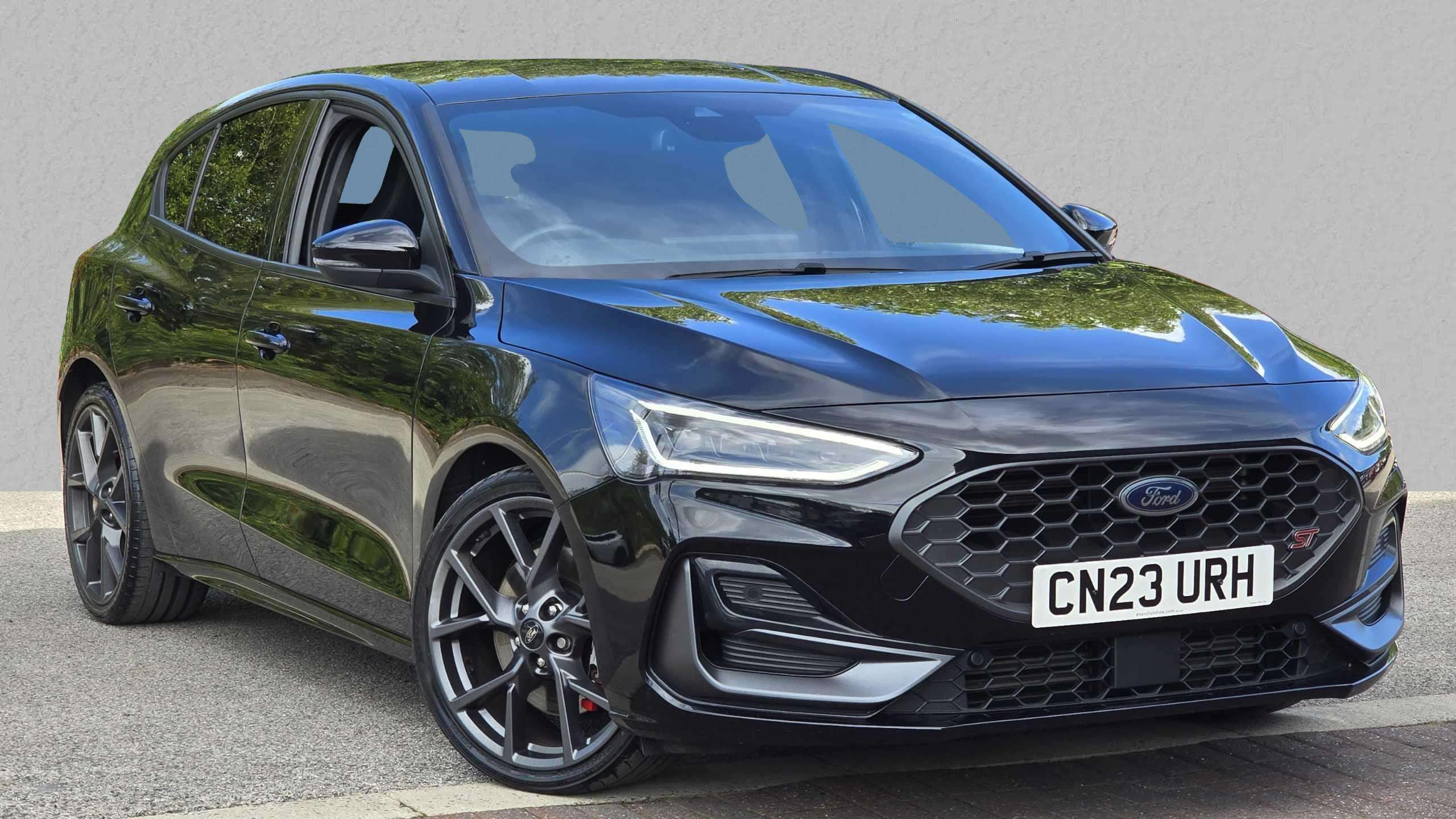 Main listing image - Ford Focus ST