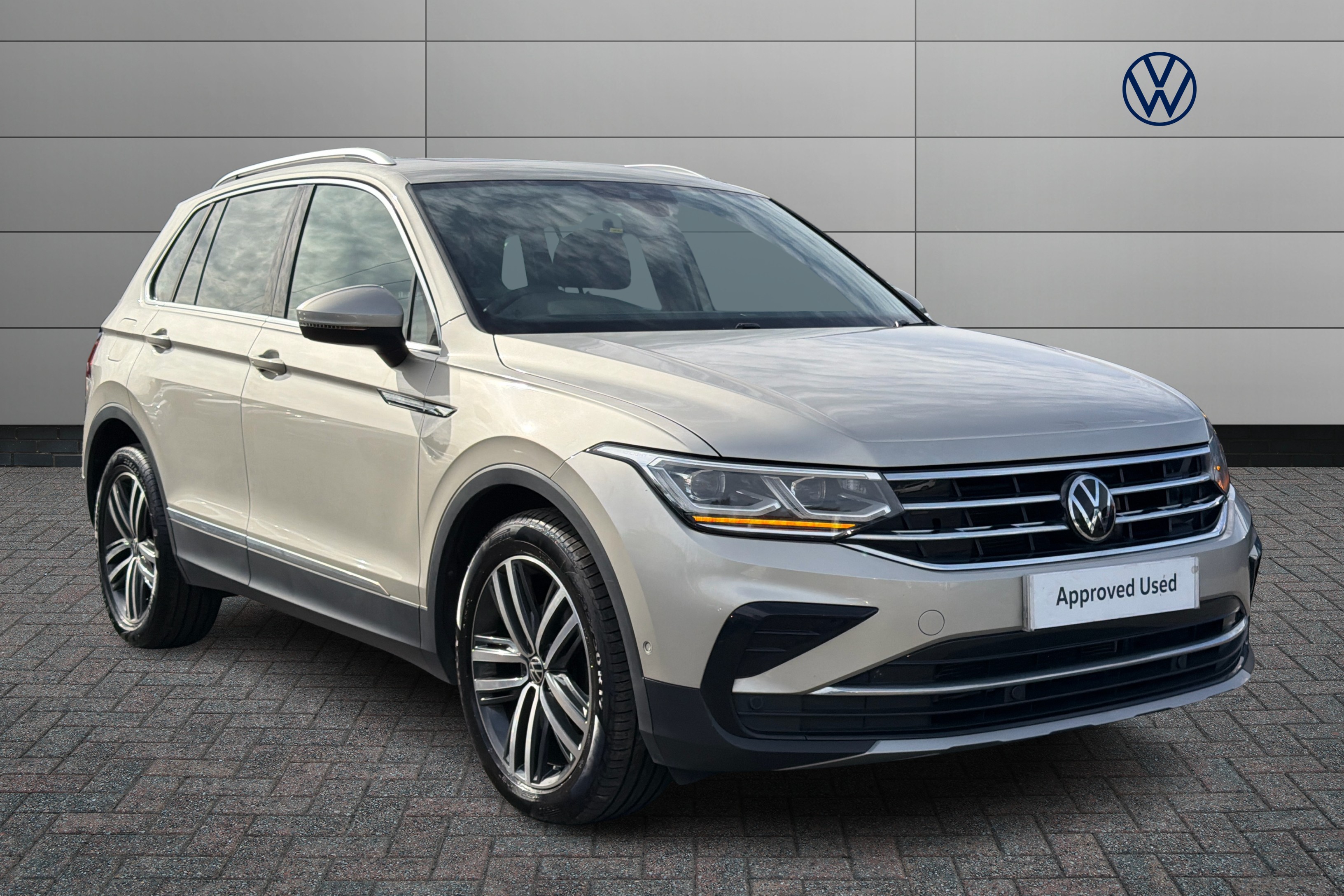 Main listing image - Volkswagen Tiguan