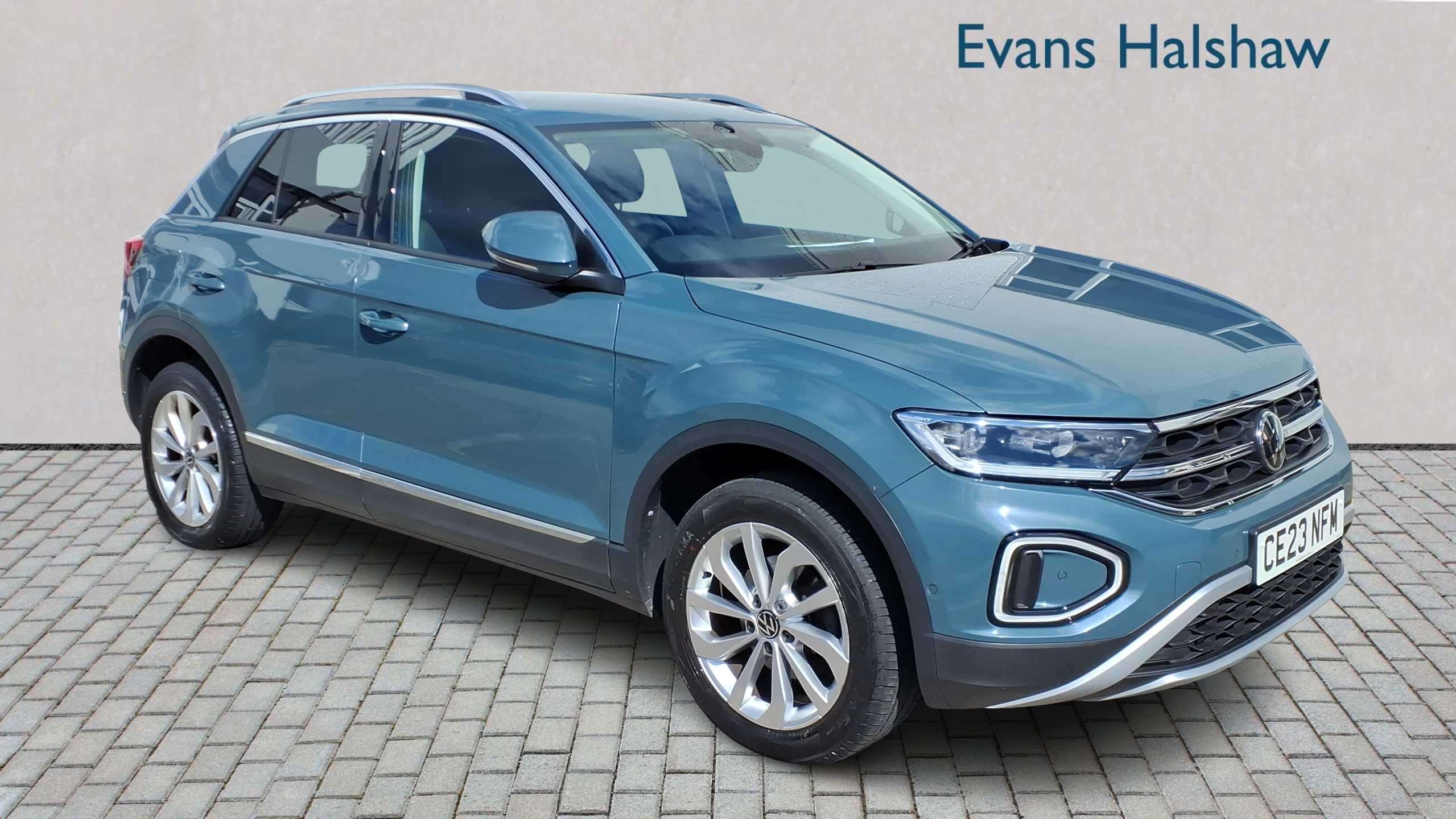Main listing image - Volkswagen T-Roc