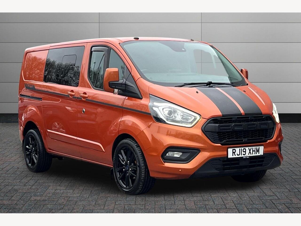 Main listing image - Ford Transit Custom
