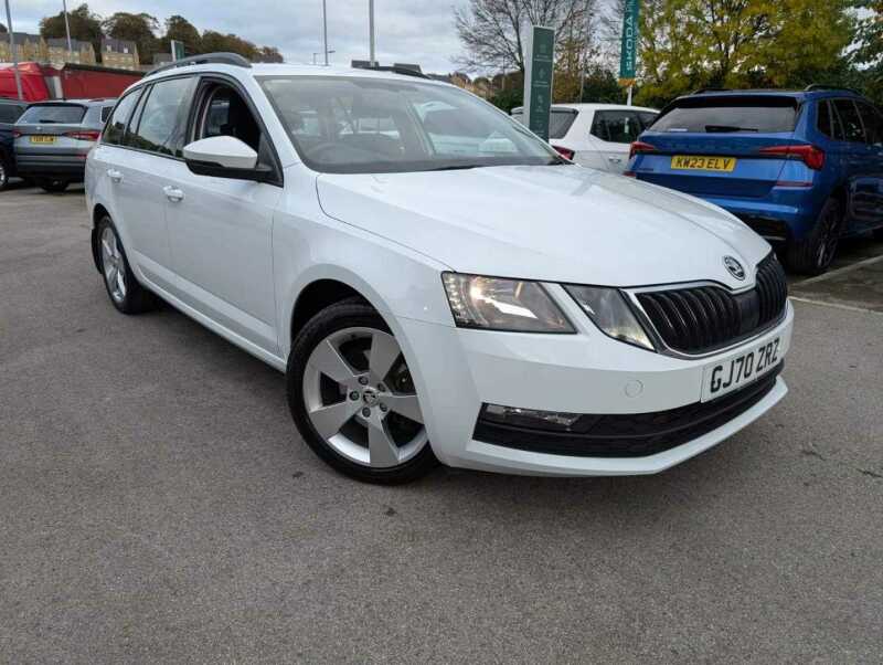 Main listing image - Skoda Octavia Estate