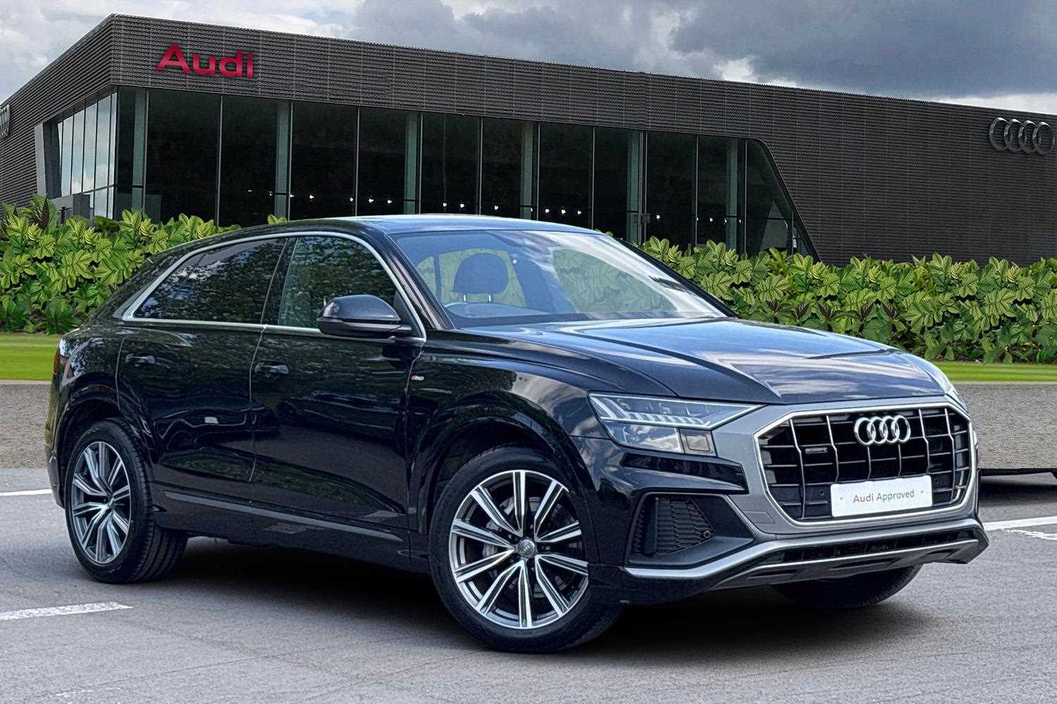 Main listing image - Audi Q8