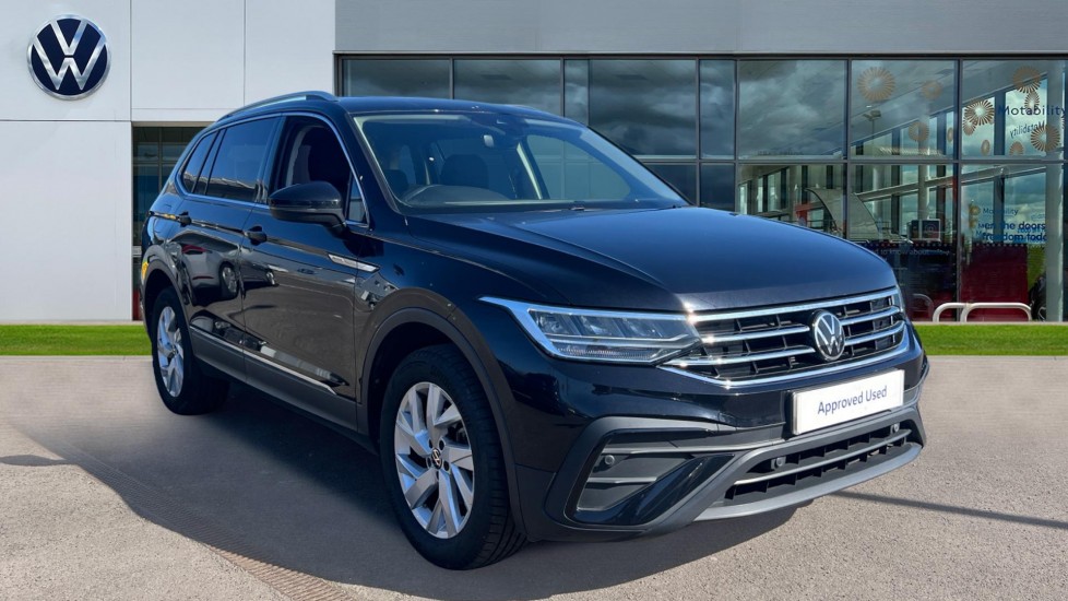 Main listing image - Volkswagen Tiguan Allspace