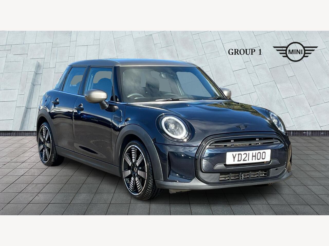 Main listing image - MINI Hatchback