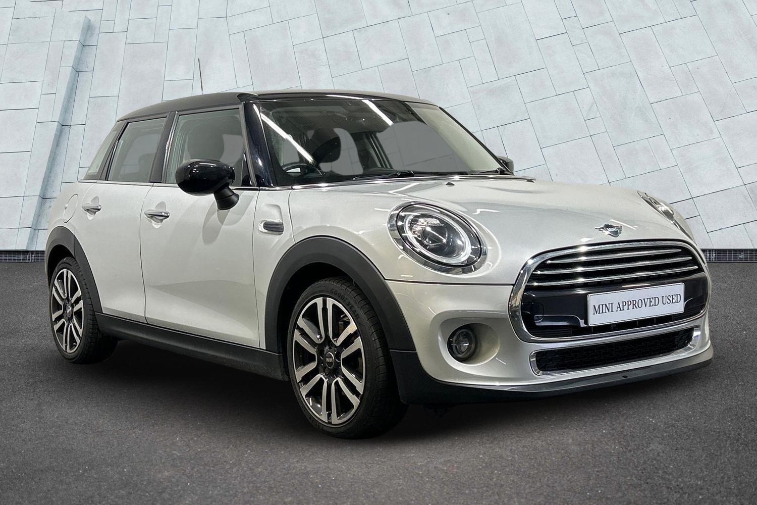 Main listing image - MINI Hatchback 5dr