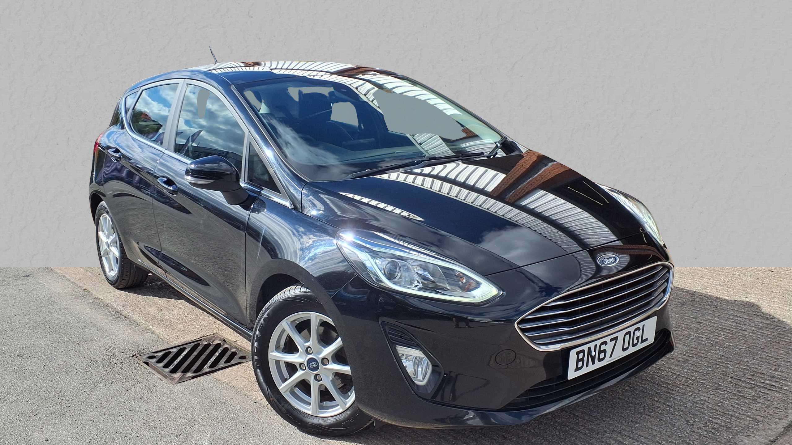 Main listing image - Ford Fiesta