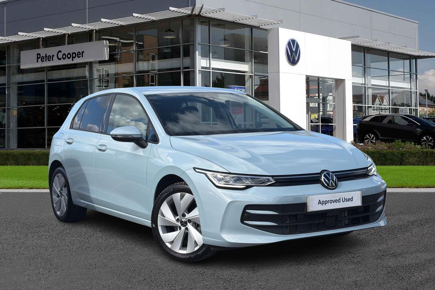 Main listing image - Volkswagen Golf