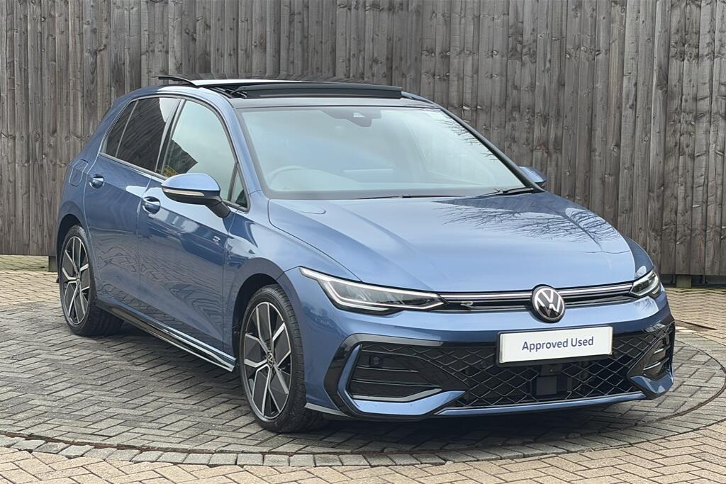 Main listing image - Volkswagen Golf