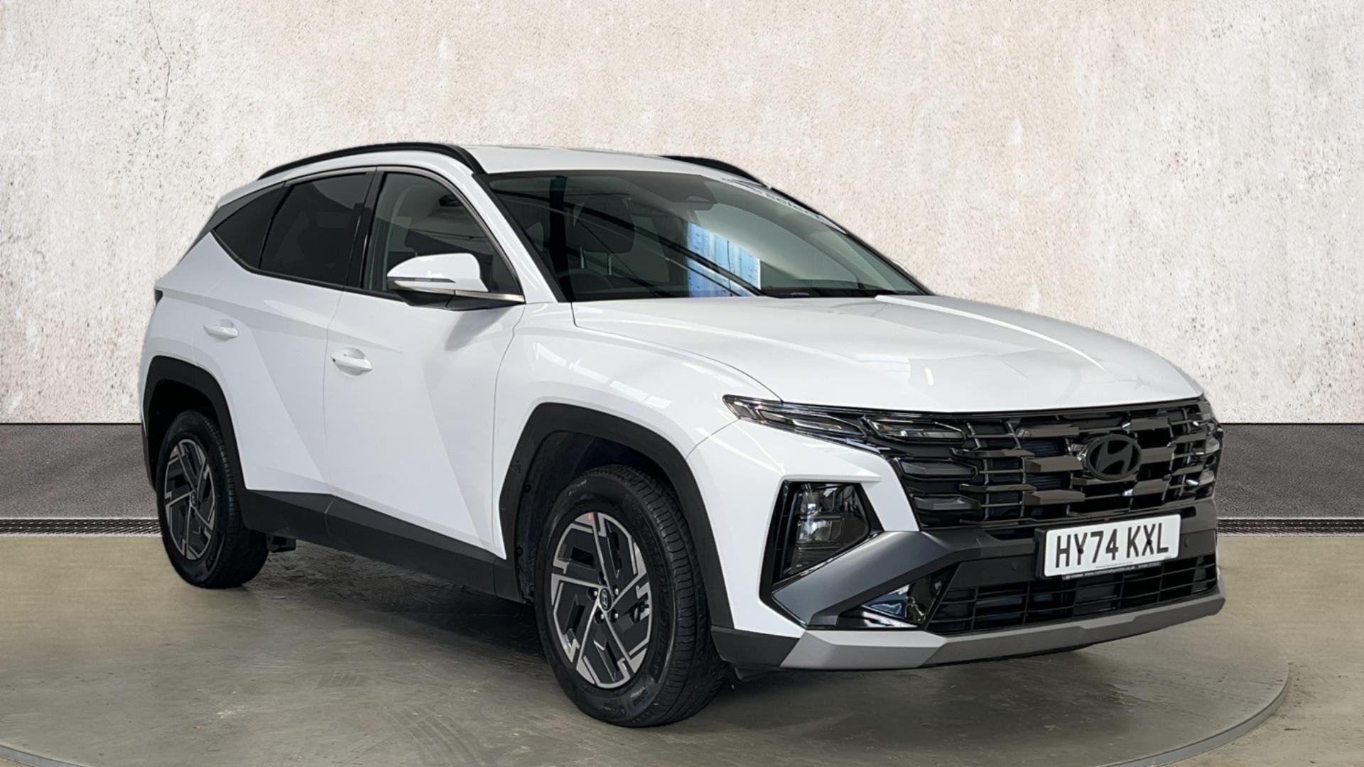 Main listing image - Hyundai Tucson