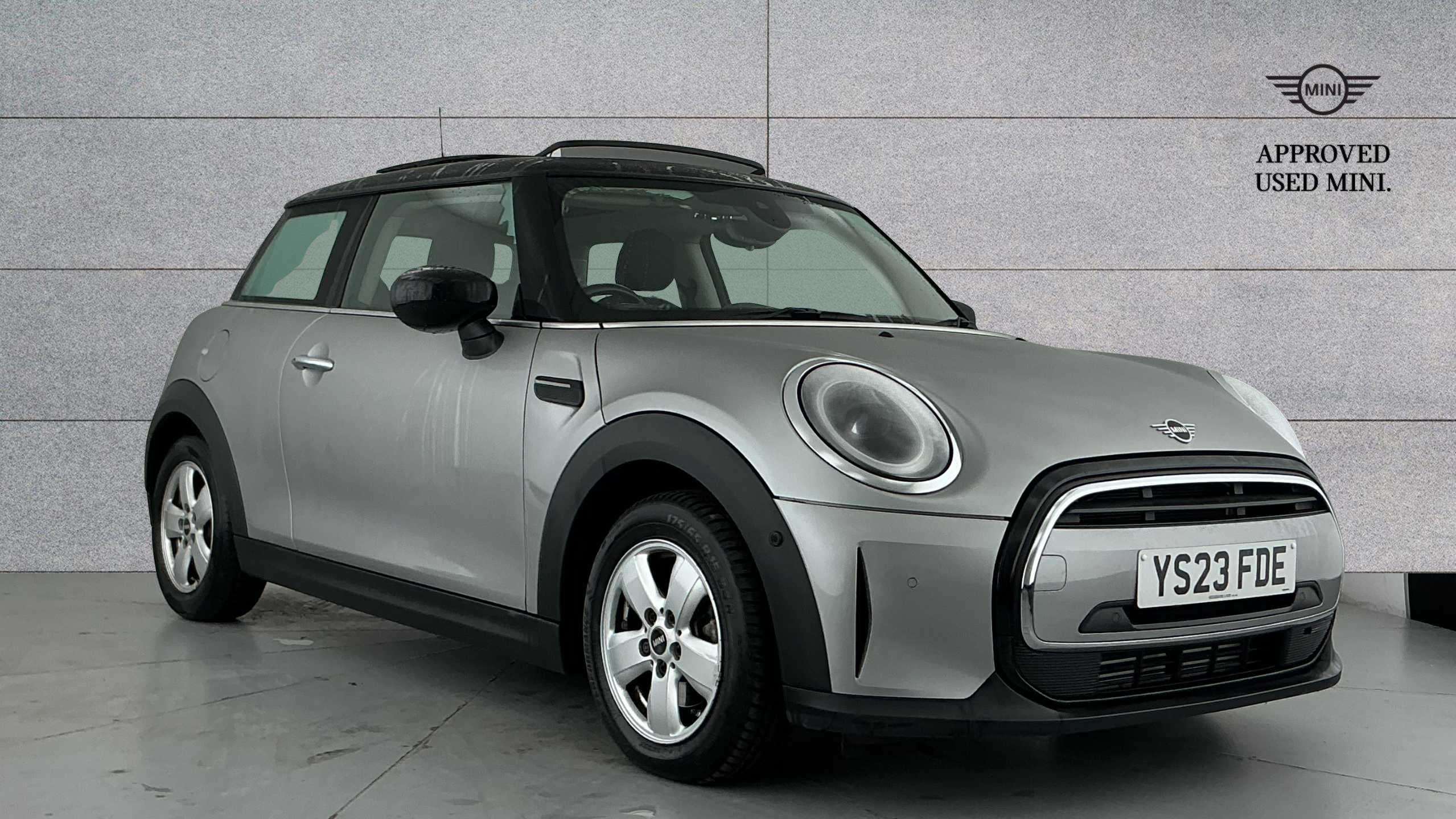 Main listing image - MINI Hatchback