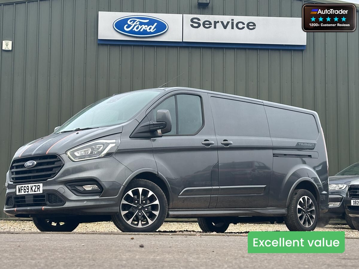 Main listing image - Ford Transit Custom