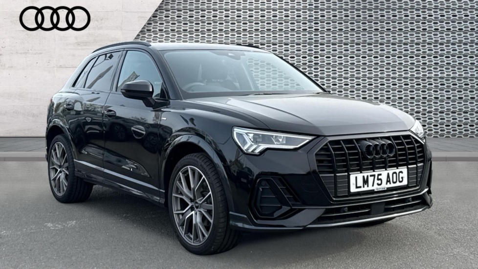 Main listing image - Audi Q3