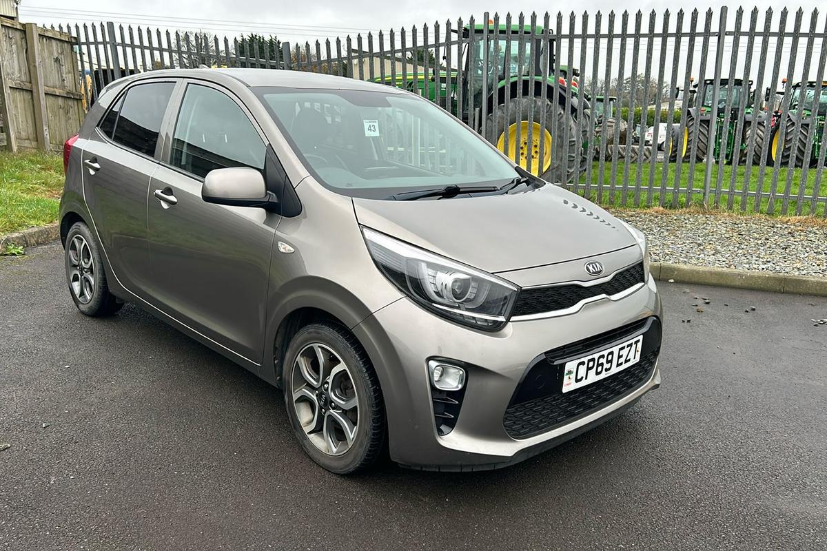 Main listing image - Kia Picanto