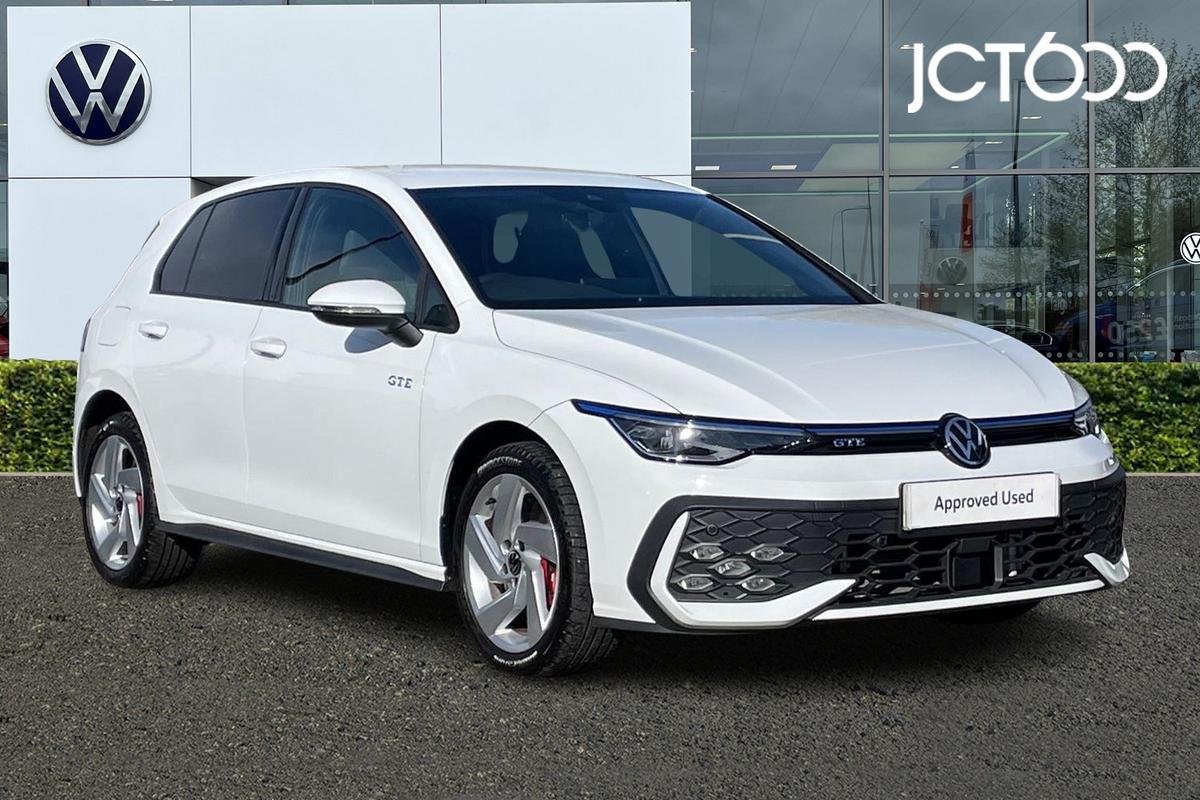Main listing image - Volkswagen Golf GTE