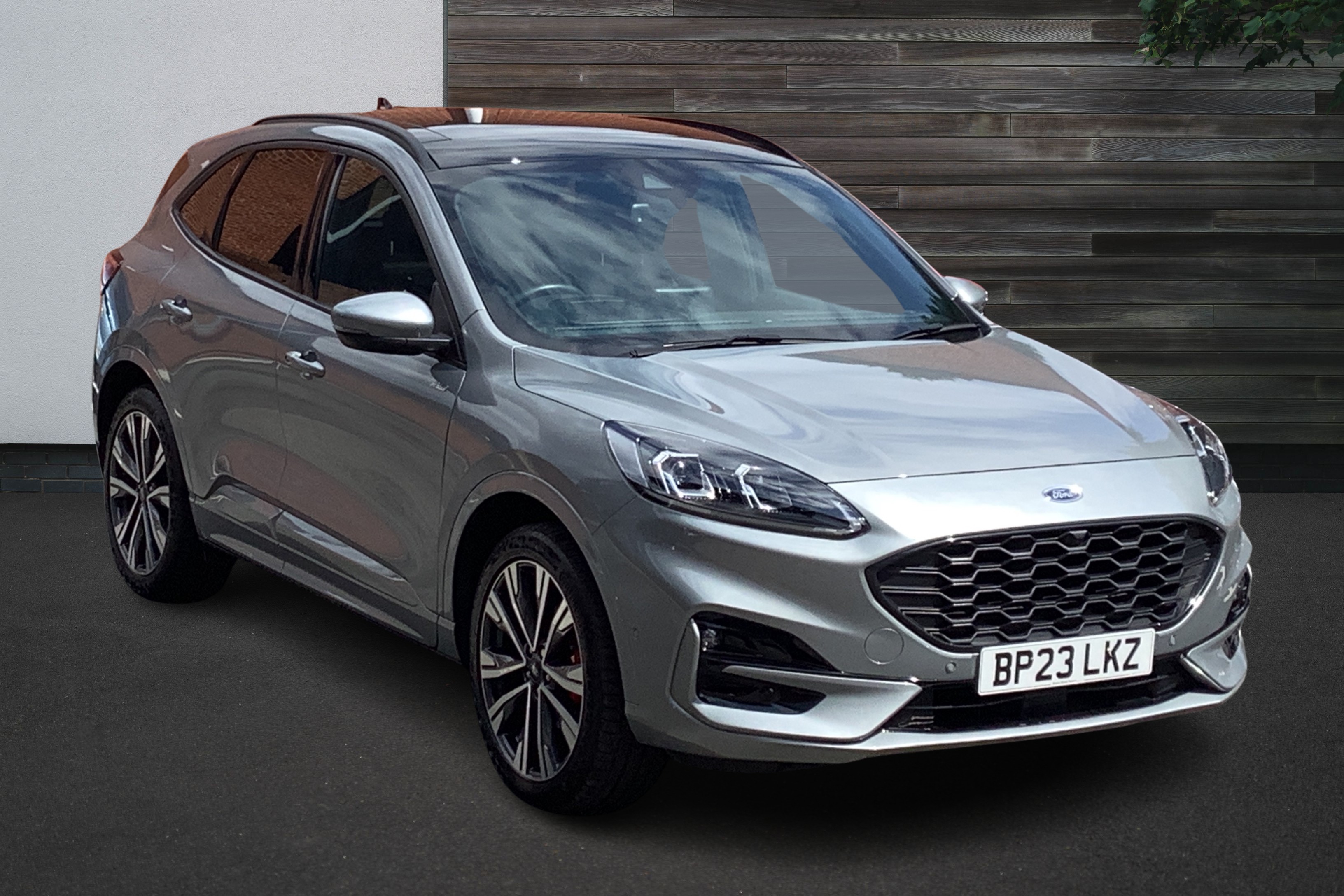 Main listing image - Ford Kuga