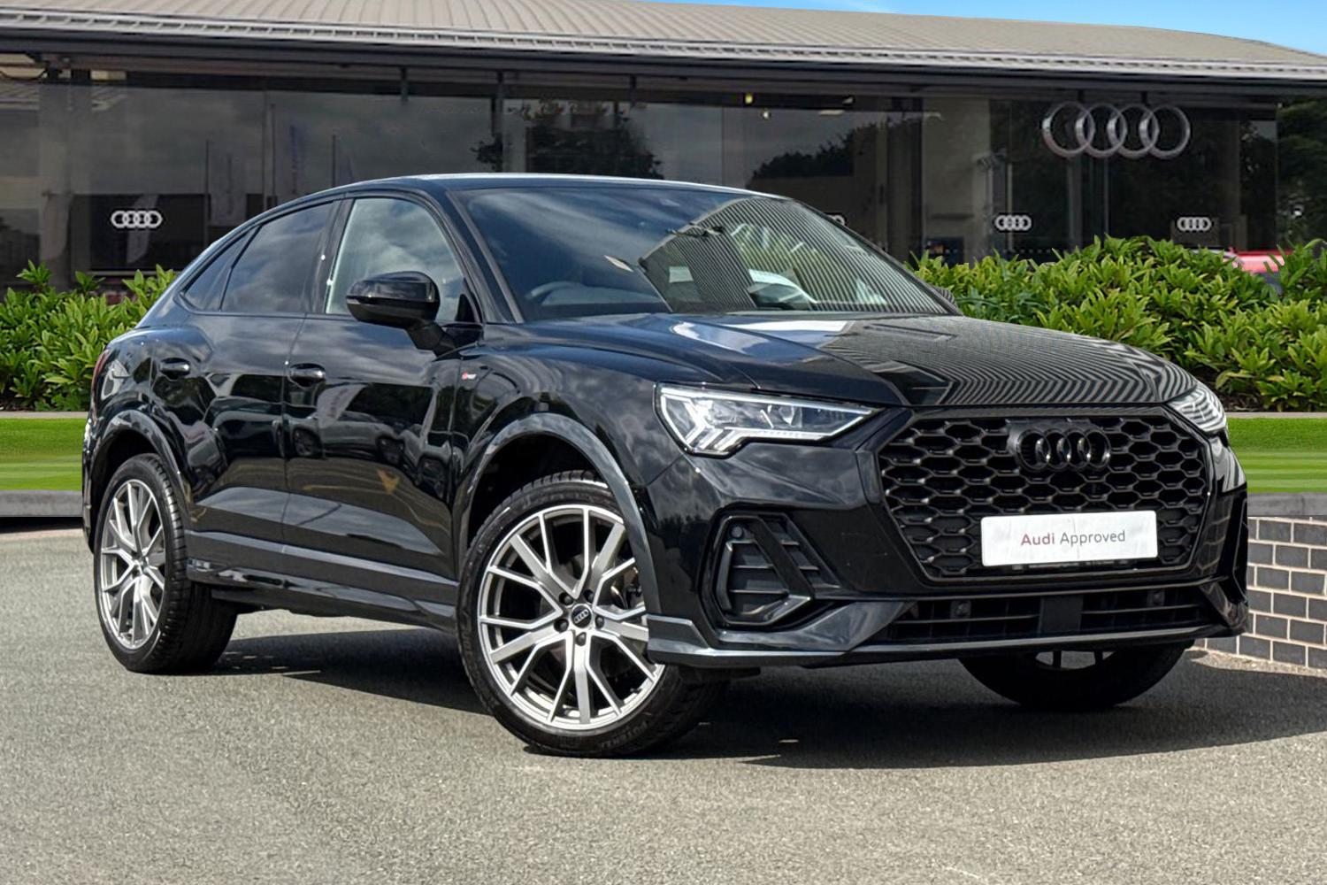 Main listing image - Audi Q3