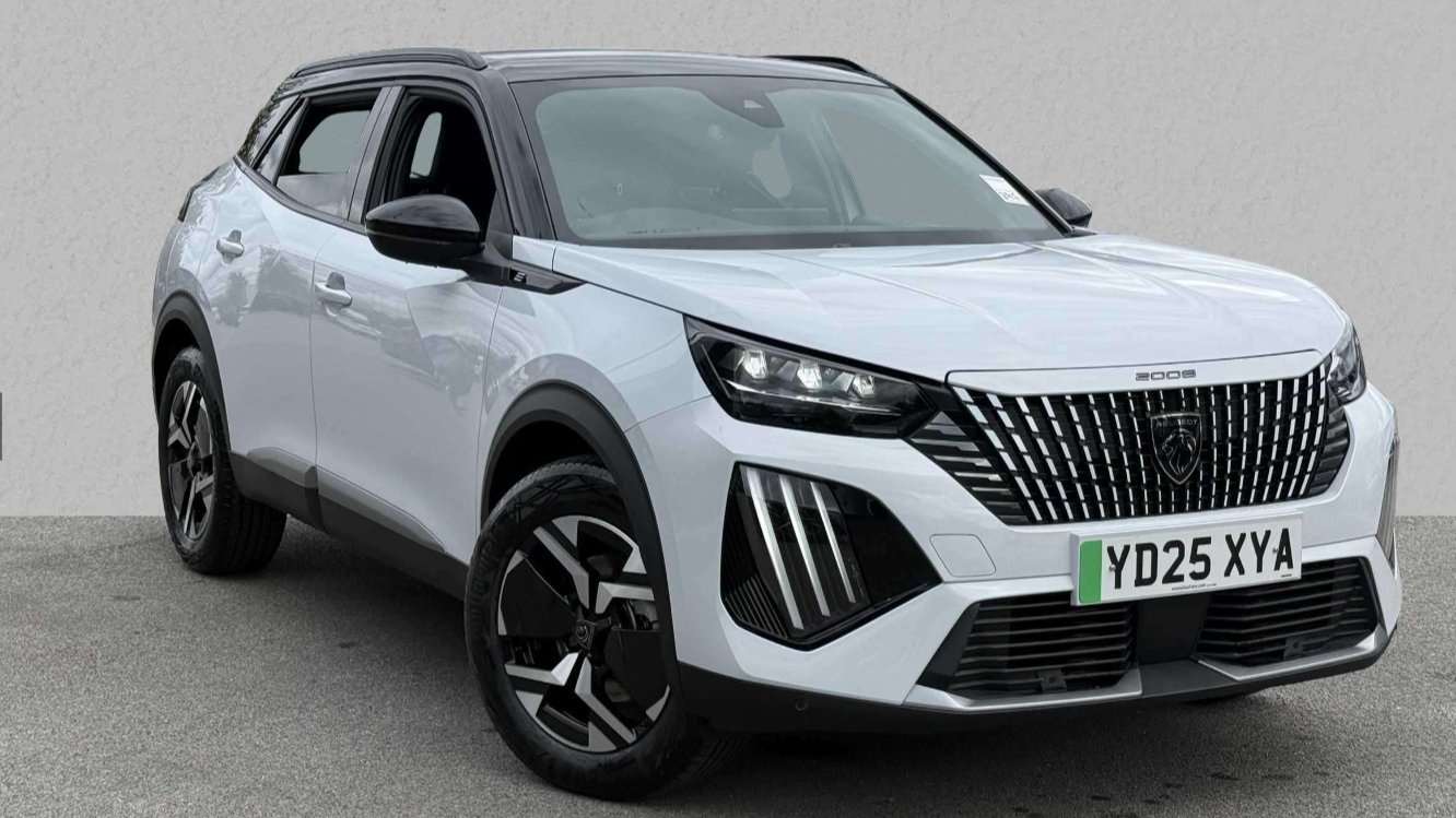 Main listing image - Peugeot e-2008