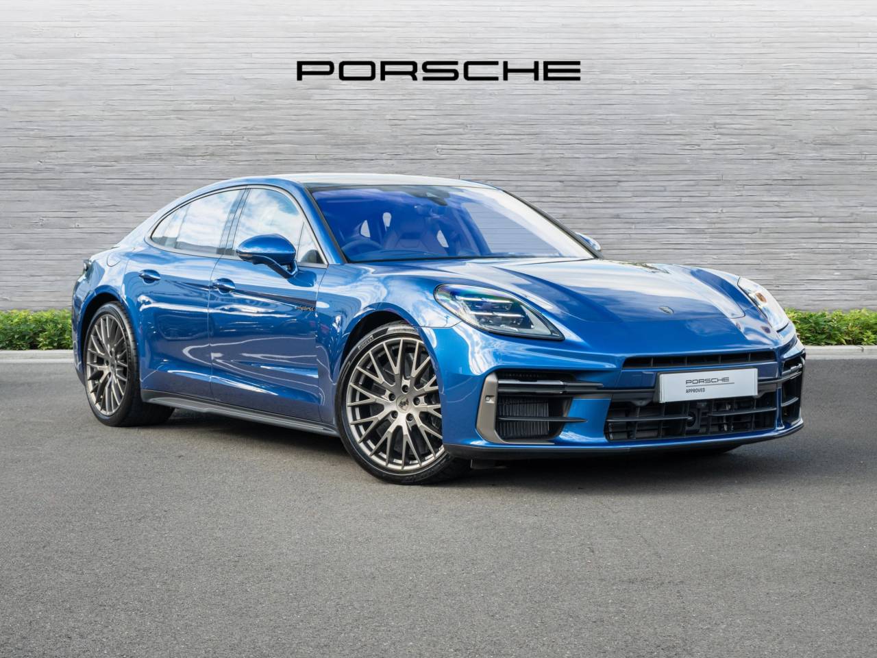 Main listing image - Porsche Panamera