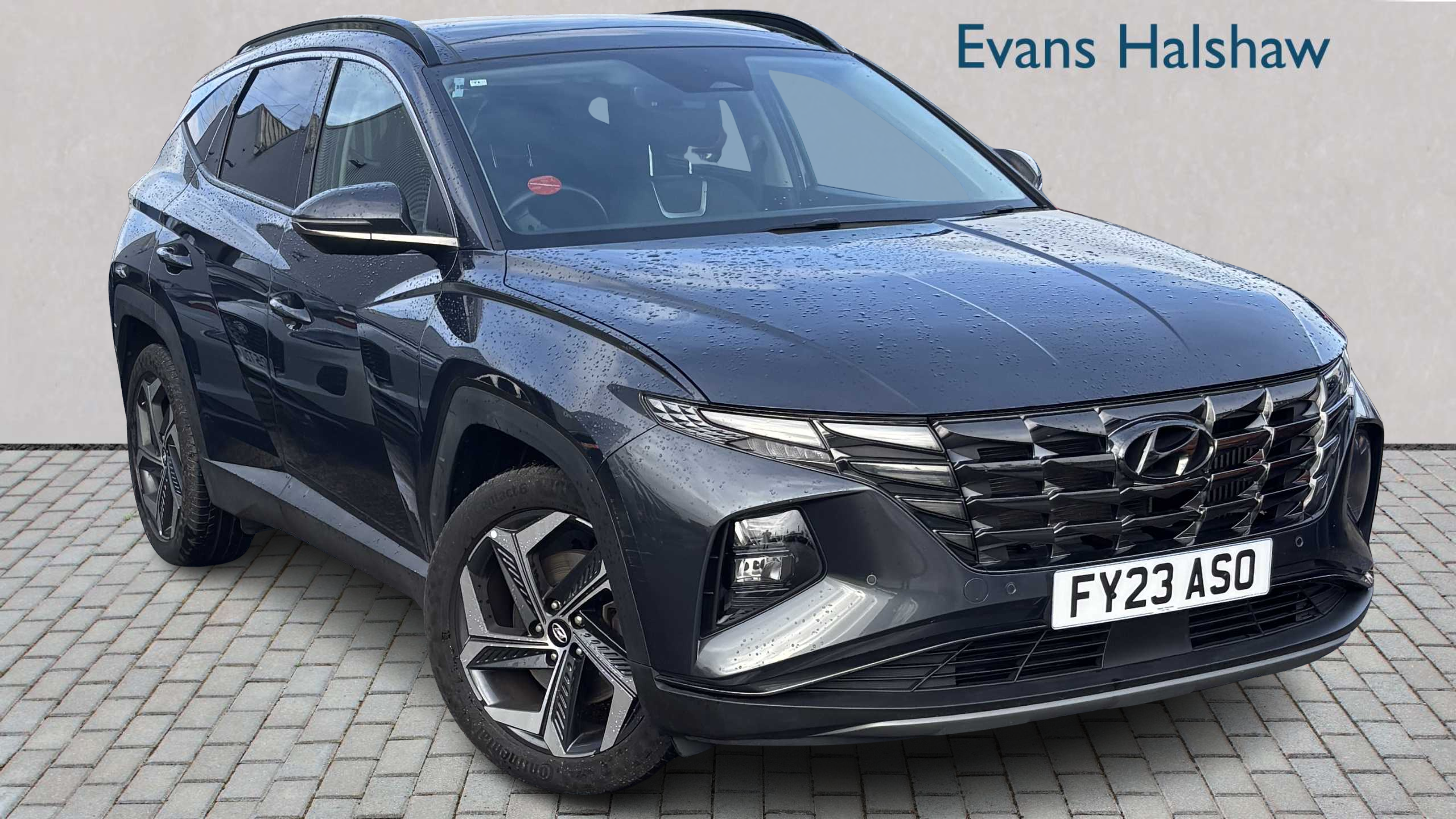 Main listing image - Hyundai Tucson