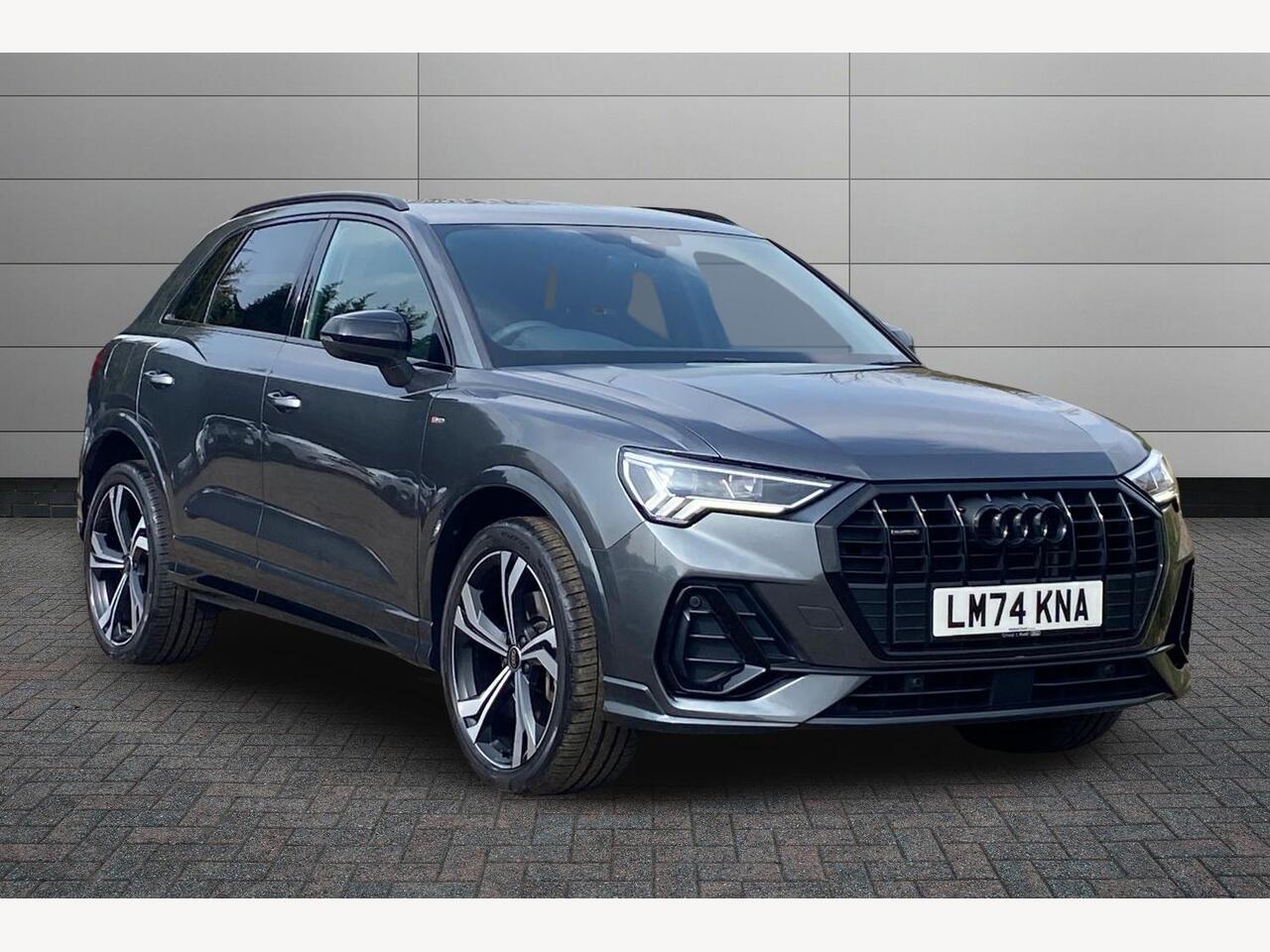 Main listing image - Audi Q3