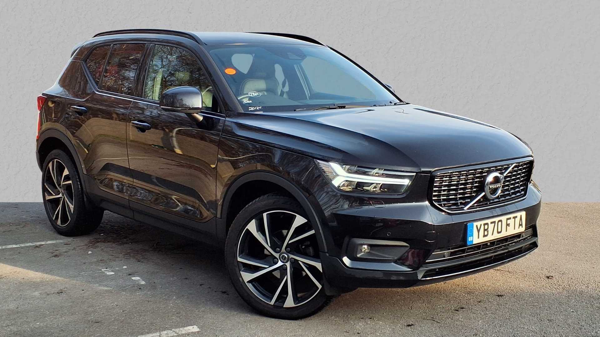 Main listing image - Volvo XC40