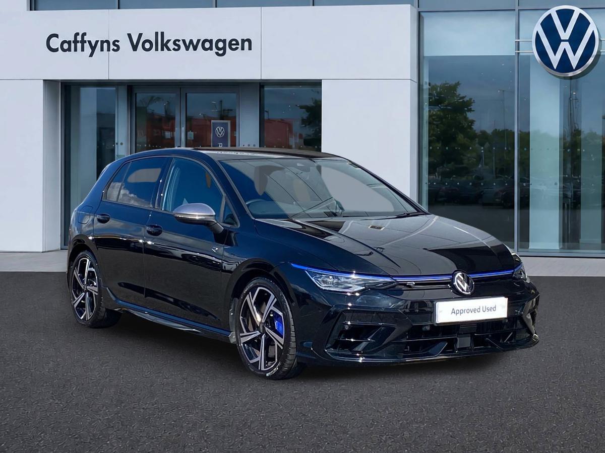 Main listing image - Volkswagen Golf