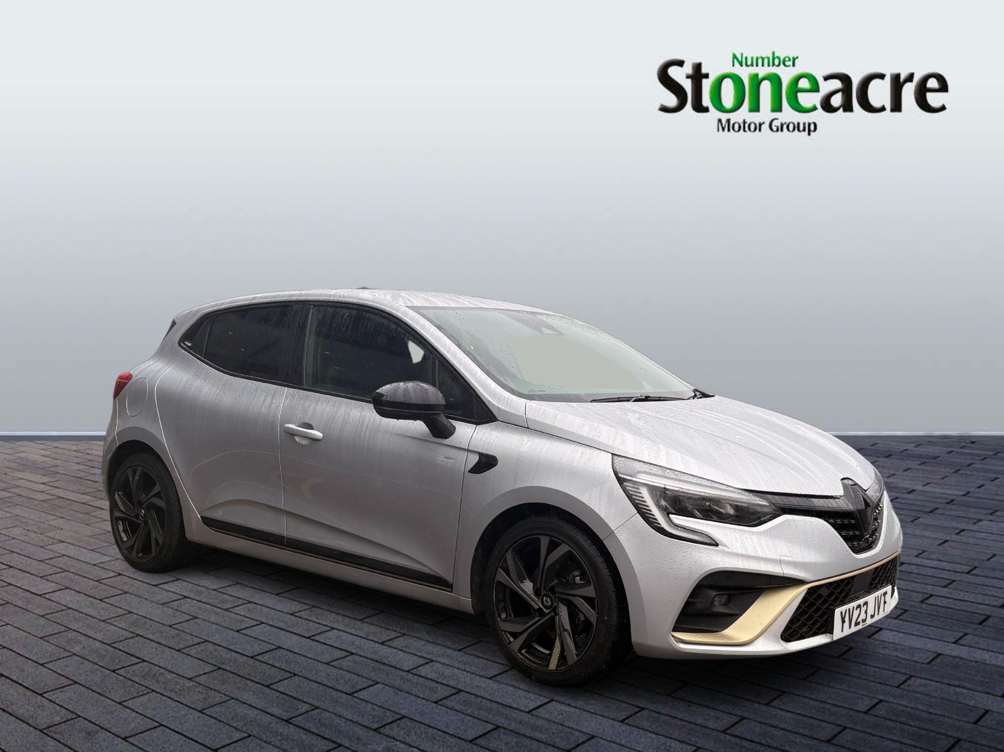 Main listing image - Renault Clio