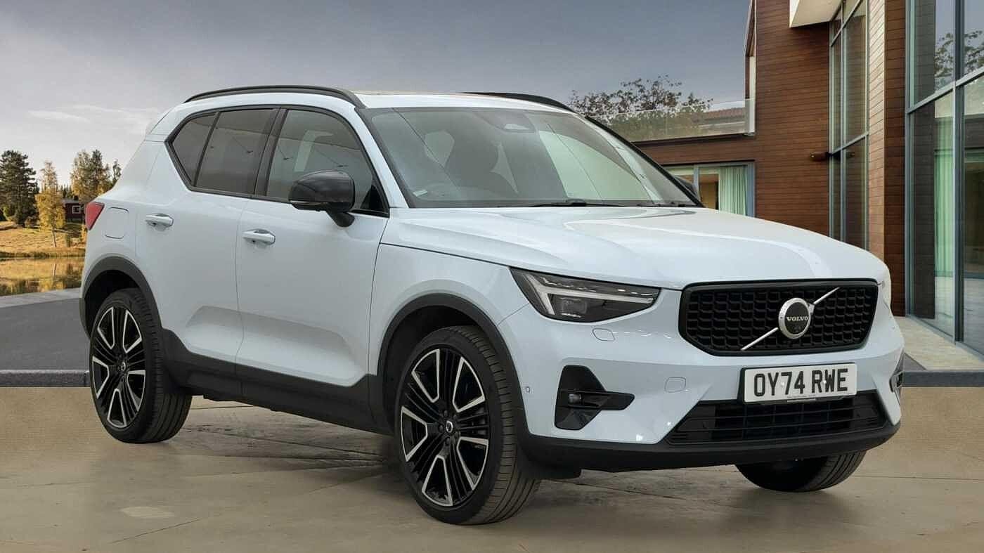 Main listing image - Volvo XC40