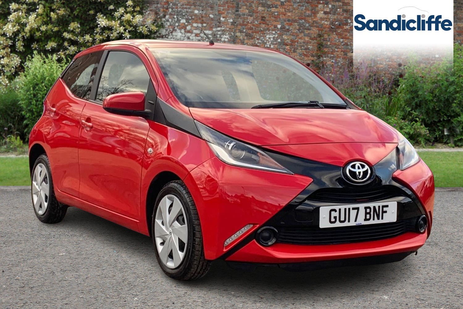 Main listing image - Toyota Aygo