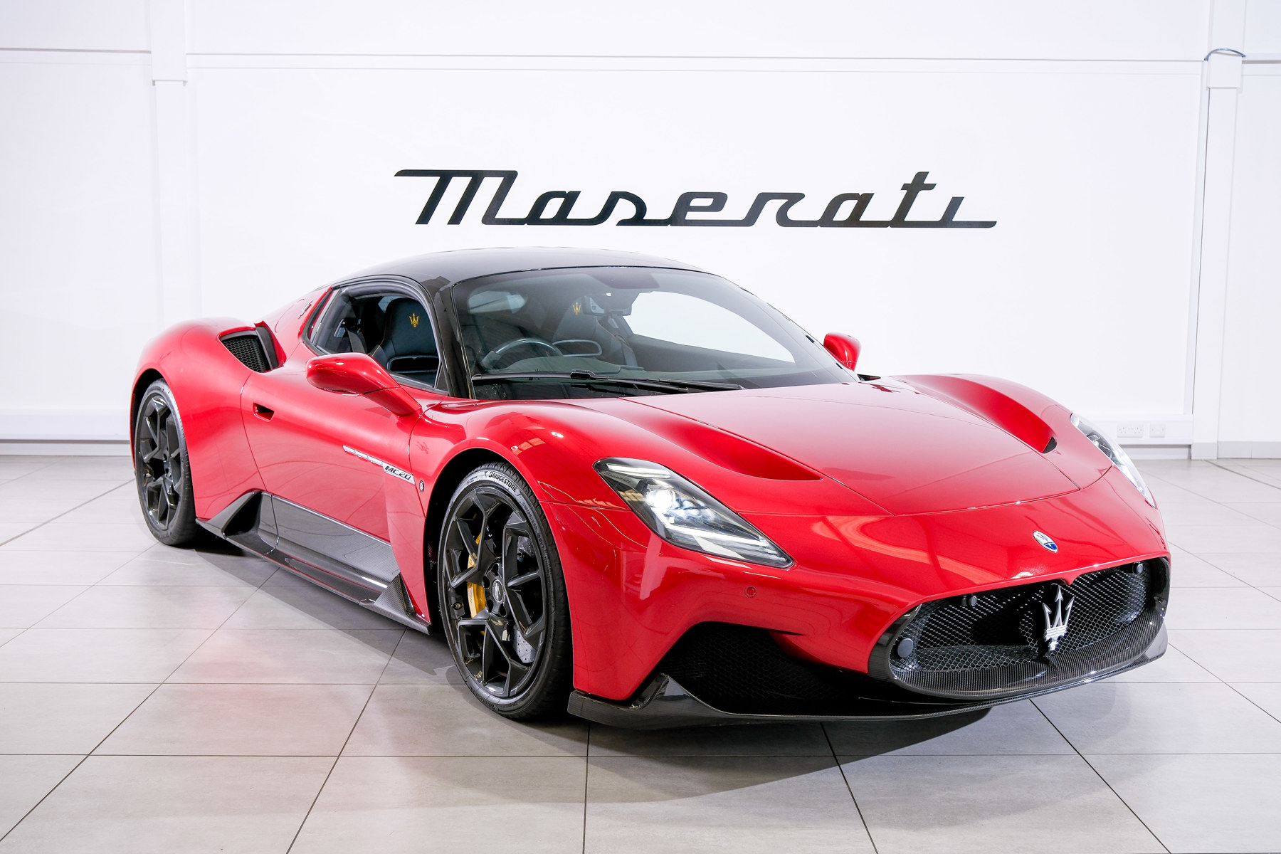 Main listing image - Maserati MC20